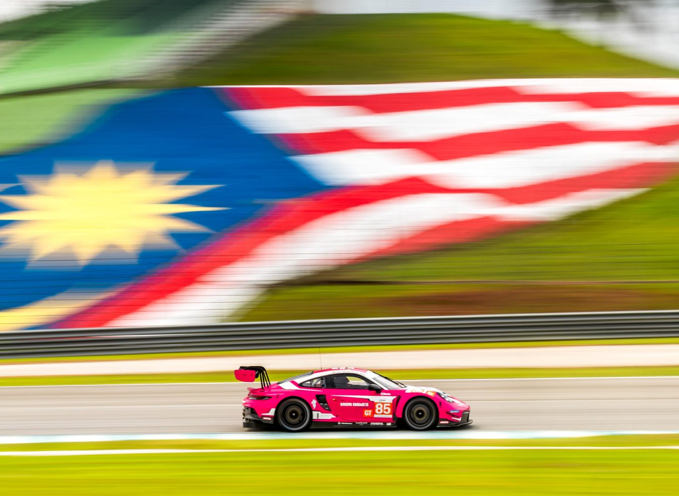 IRON DAMES MARKS ALMS DEBUT WITH CHARGING RACES