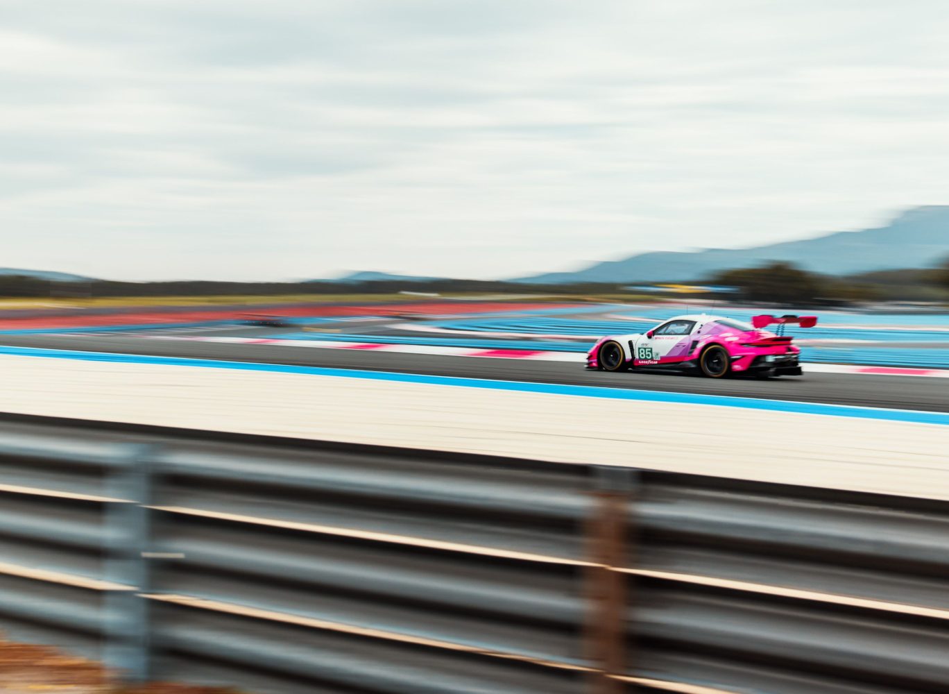SURVIVING MIXED CONDITIONS AT PAUL RICARD